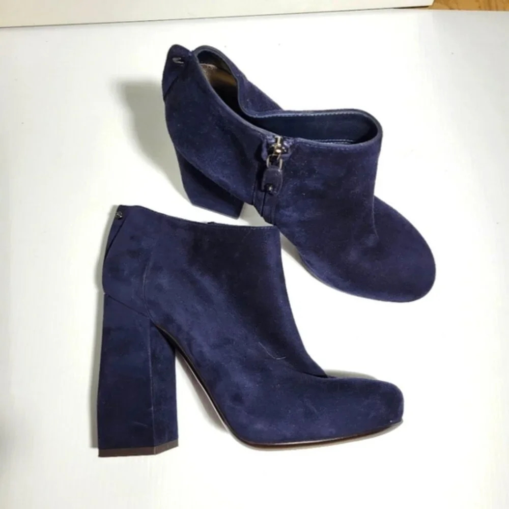 Lanvin suede ankle booties block heel round toe navy blue 37.5 6.5